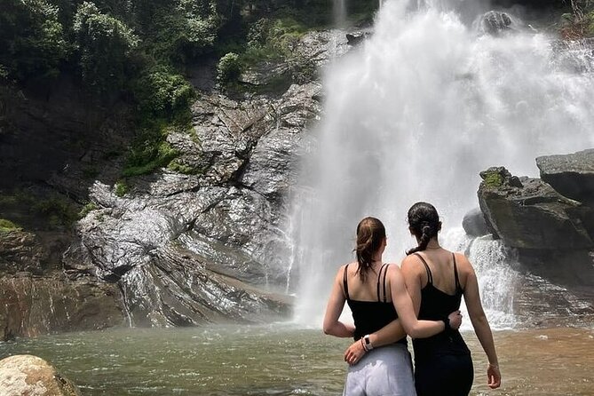 Kandy to Nuwara Eliya Private Day Tour: Tea Factory& Gregory Lake - Gregory Lake: where you trade rushing for a lakeside reset