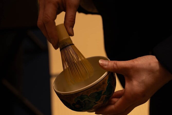 Kenrokuen Tea Ceremony Experience in Kanazawa - Small Group, Quiet Ceremony Energy (Max 4 People)