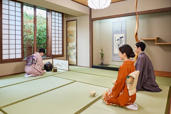 Kimono Tea Ceremony at Tokyo, Asakusa Maikoya - The Kimono Dressing Moment: Choosing, Putting On, and Getting Ready