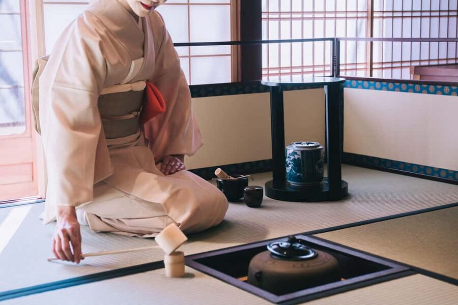 Kyoto: Kimono Tea Ceremony at Orizuruya Gion - Picking your kimono from 200+ designs (and not stressing it)