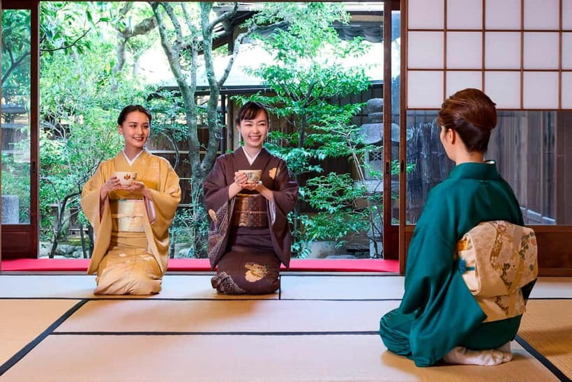 Kyoto: Kimono Tea Ceremony with Matcha and Sweet - Tatami Tea Rooms, Chair Options, and How the Space Is Set Up
