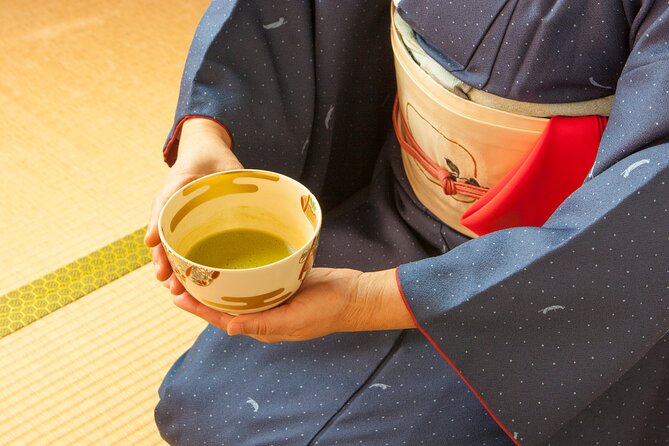 Kyoto Kiyomizu Tea Ceremony with Scenic Garden Views - Small Group Size: The Difference Between Watching and Participating