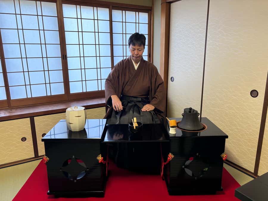 Kyoto Ninenzaka: Tea Ceremony in Old Townhouse with Chairs - Uji matcha: the star ingredient and why it matters