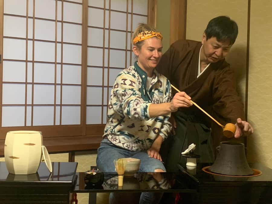 Kyoto Ninenzaka: Tea Ceremony in Old Townhouse with Chairs - Rules that keep the room calm (and why you should follow them)