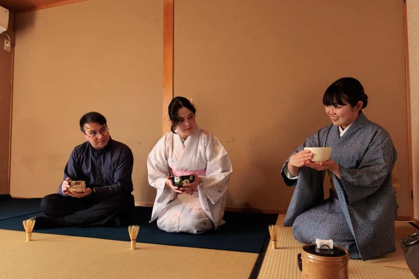 Kyoto: Tea Ceremony Experience - Whisking your own matcha: the basics that stick
