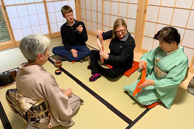 KYOTO Tea Ceremony with kimono near by Imamiya Jinjya Shrine - Photo shoot time in kimono: getting better pictures without chaos