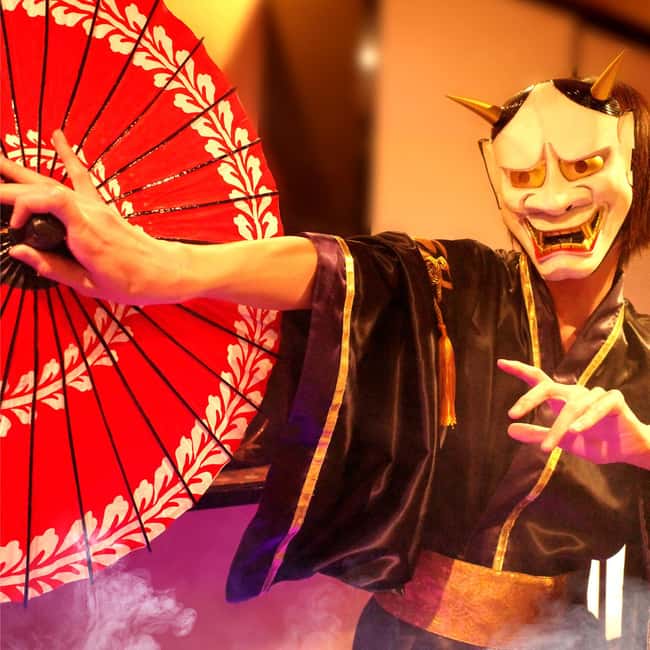 Kyoto: Wazuma Magic Show & Tea Ceremony - Entering the tea room: what the private setup means for you