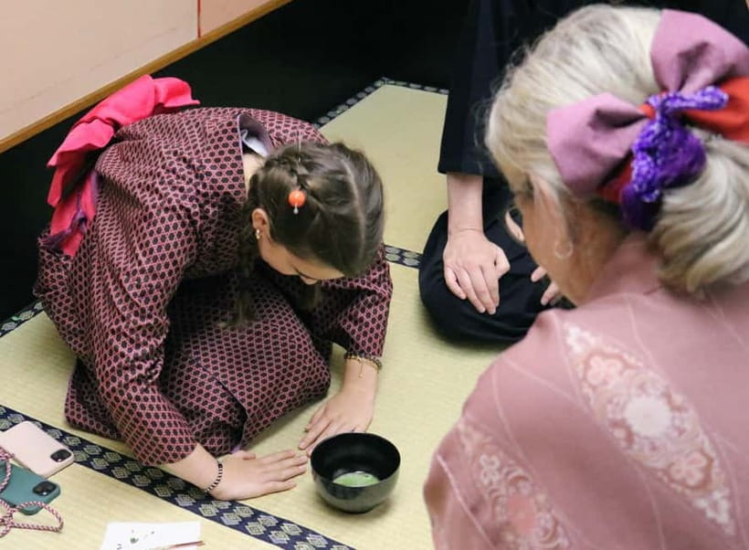 Learn Zen in a class of making Matcha tea near Osaka Castle - Meet Samurai Honor: Your Osaka Castle Area Tea Ceremony Base