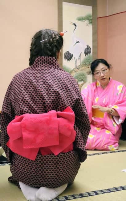 Learn Zen in a class of making Matcha tea near Osaka Castle - Kimono, Hairstyles, and Photo Shooting: Get the Memories Without Losing the Moment