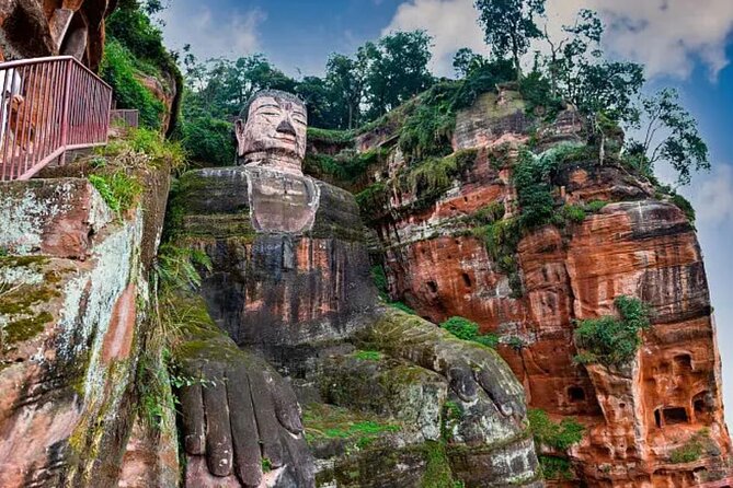 Leshan Buddha + Panda Base or Old Tea House Private Day Tour - Timing, pacing, and what your schedule feels like