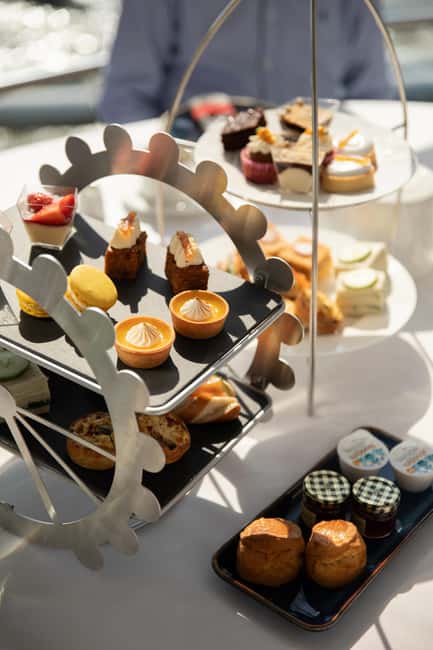 London: Afternoon Tea on the London Eye - Tea choices, coffee, and the Champagne upgrade