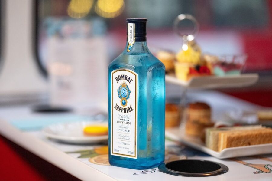 London: Gin and Afternoon Tea Bus Tour with Audio Guide - Gin Lovers Part: Three Bombay Sapphire Styles in a Cocktails-Plus-Tea Plan