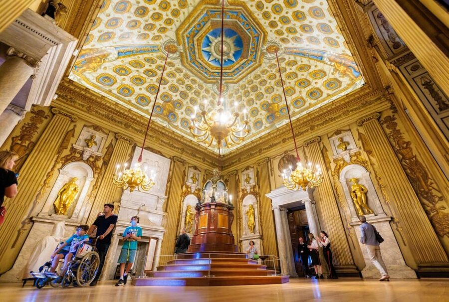 London: Kensington Palace Tour, Guard Change & Afternoon Tea - Key highlights worth planning around