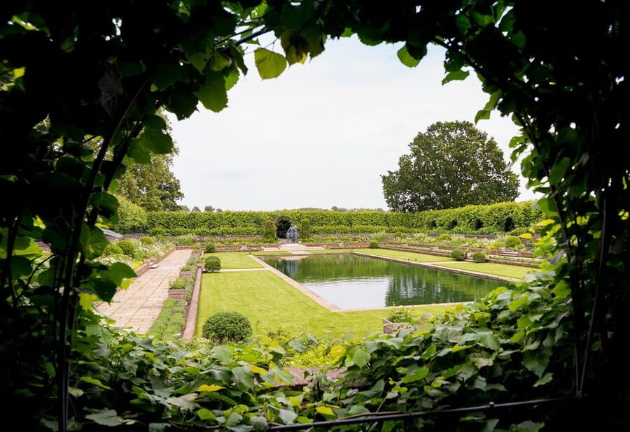 London: Kensington Palace Tour, Guard Change & Afternoon Tea - Value check: why $147 can make sense here