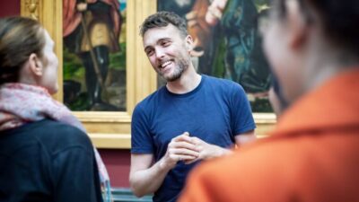 London: National Gallery Guided Tour and Afternoon Tea - The 1-hour National Gallery highlights tour with headset support