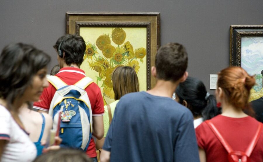 London: National Gallery Guided Tour and Afternoon Tea - Stop 3: how to use your 30-minute break smartly