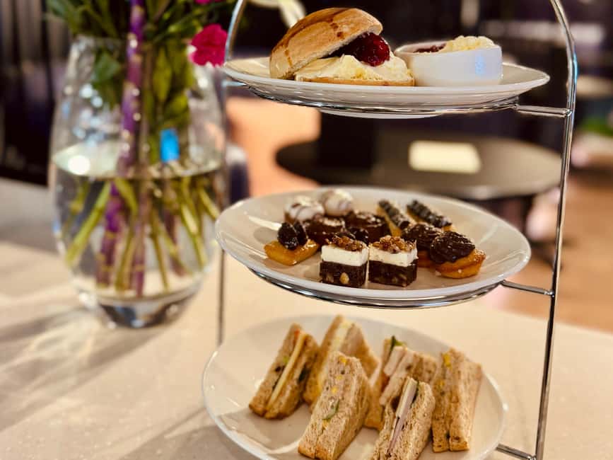 London: Riverside Afternoon Tea with Champagne or Gin - Kid-friendly Thames tea with a glow-in-the-dark rubber duck