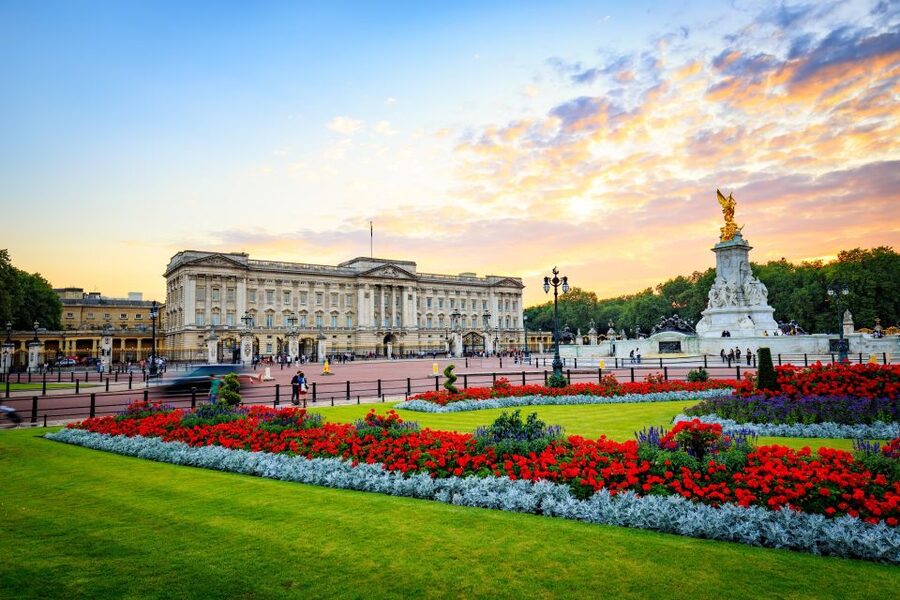 London: Royal Tour with Afternoon Tea at the Rubens - Who this London Royal Tour + Rubens Tea is best for