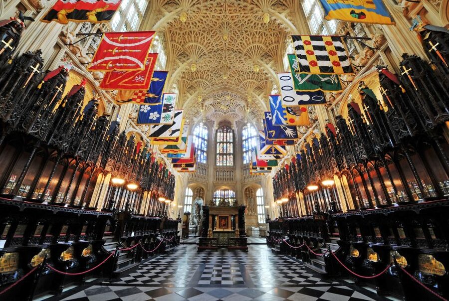 London: Royal Tour with Westminster Abbey & Afternoon Tea - Walking from Victoria to Westminster Abbey (and why it matters)