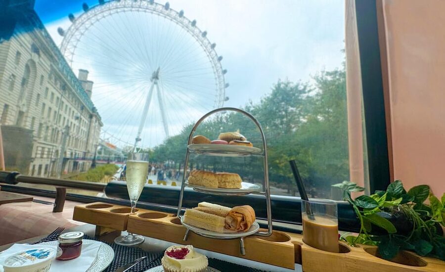 London: Taylor Swift-Inspired Afternoon Tea Bus Tour - On board the double-decker: the sightseeing is real, but it’s not a guided lecture