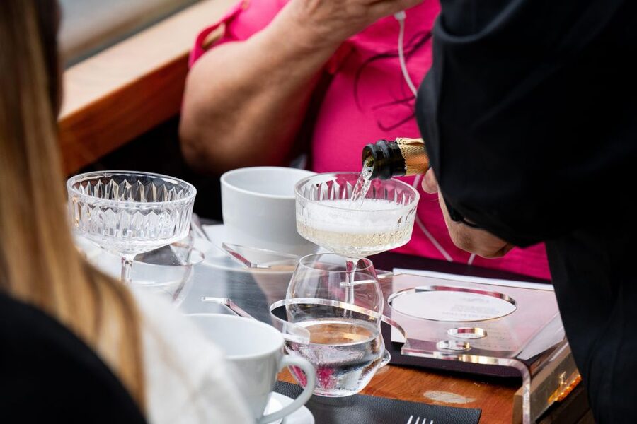 London: Traditional Afternoon Tea Tour in a Luxury Coach - Who this tour is best for