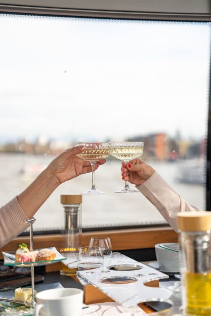 London: Traditional Afternoon Tea Tour in a Luxury Coach - Price and value: what about $101 gets you