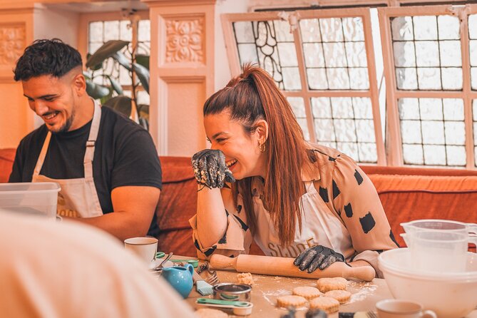 London Traditional English Scone Making and Tea Workshop - Tea Break Included: Clotted Cream, Jam, and How to Serve It Right