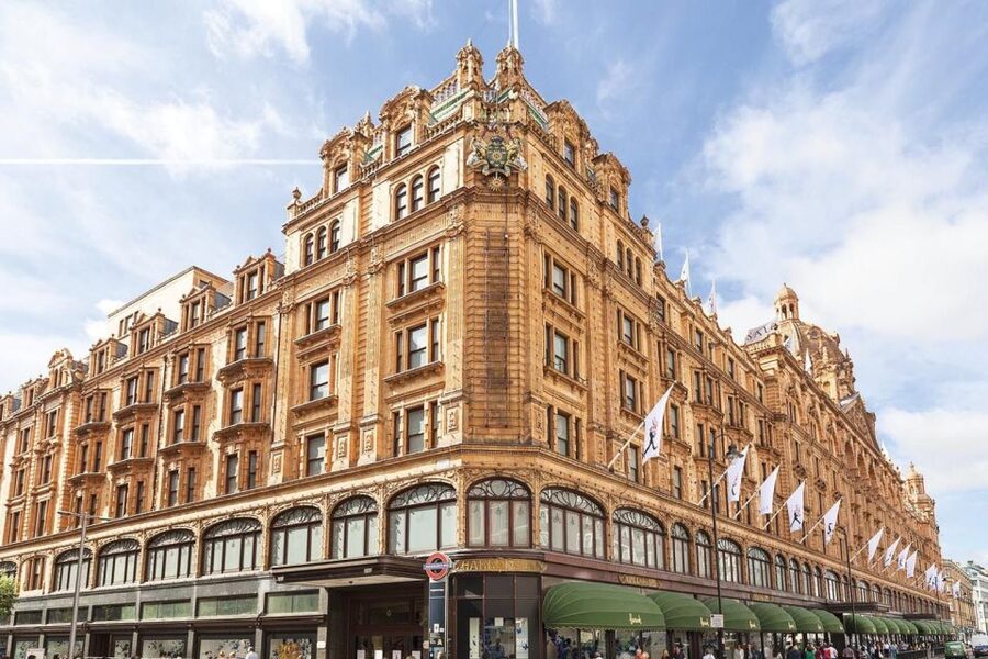 London Vintage Bus Tour and Cream Tea at Harrods - Victoria coach station at 1:00 PM and riding the vintage bus