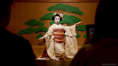 Maiko Dance and Tea Ceremony on a Noh Stage in Kyoto - The Noh theater setting: classic space, indoor shoe-off rules