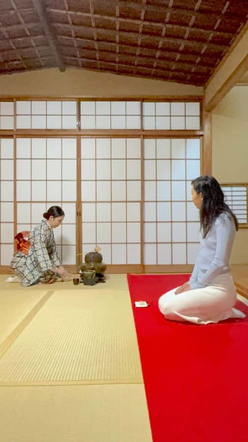 【NEW】Shibuya Tea Ceremony Tokyo-Chaan - Making matcha yourself with traditional tools