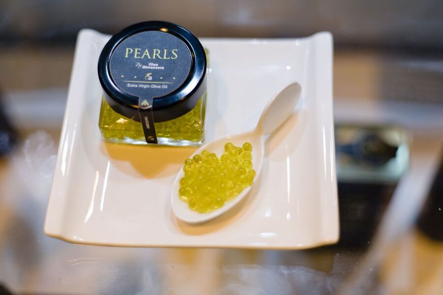 OleoAlmanzora: Guided tour + EVOO Breakfast/Afternoon tea - The gourmet shop finish: buy what you actually tasted