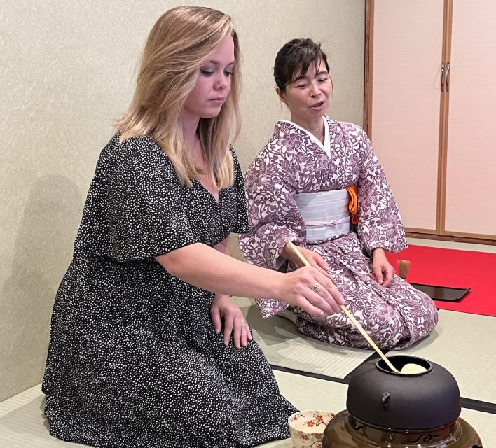 Osaka: Tea Ceremony Experience - Seasonal sweets pairing: how it changes the matcha
