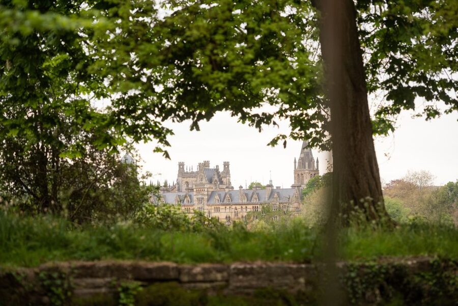 Oxford: Sightseeing River Cruise with Afternoon Tea - Comfort, timing, and what to pack for a windy Oxford day