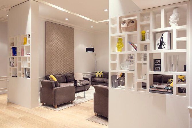 Paris VIP Shopping Experience-Lounge Access, Tea time & Transfer - Price and value: what you’re really paying for at $119.27