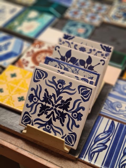 Porto: Tile Painting Workshop with Tea and Port Wine - Techniques you use on your tiles (not just theory)