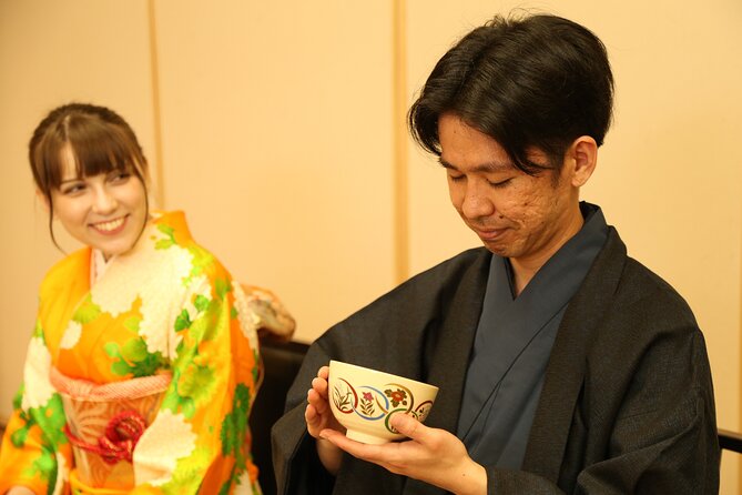 Practicing Zen through Japanese Tea Ceremony - Finding the start: Kikai Shinkō Kaikan and the room’s vibe