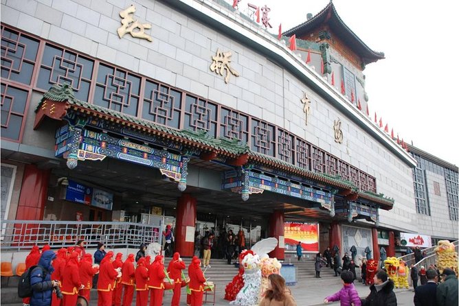 Private Beijing Markets Tour with Tea Tasting at Hongqiao Pearl Market - How a private guide keeps you from wasting hours