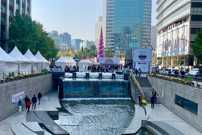 Private Full-Day Guided Tour in Seoul with Lunch, Tea and Dinner - Gyeongbokgung Palace and the National Folk Museum: the day’s strongest opening