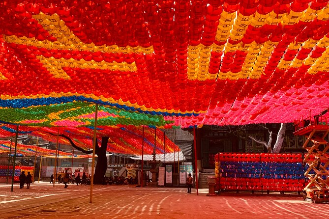Private Full-Day Guided Tour in Seoul with Lunch, Tea and Dinner - Meeting at 9:00 am: pickup, private pacing, and comfort