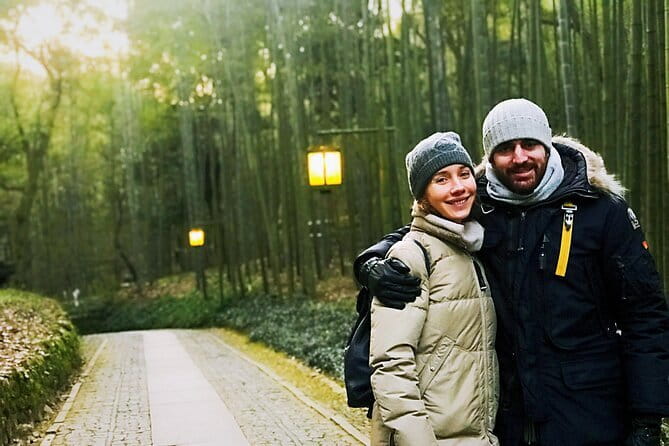 Private Tour Hangzhou West Lake and Tea Fields Discovery - Su Causeway morning: biking to the Fish Garden and walking toward Bai Causeway