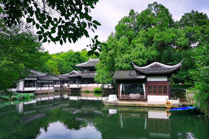 Private Tour Hangzhou West Lake and Tea Fields Discovery - Meijiawu Tea Culture Village: picking leaves, watching processing, then a tea ceremony