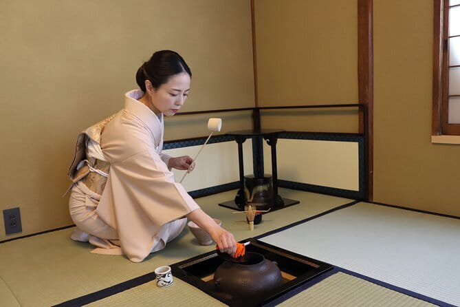 Private Tour in Kamakura: Matcha Tea Tasting & Photo Session - Stop 3: Jomyoji temple grounds with historical grounding