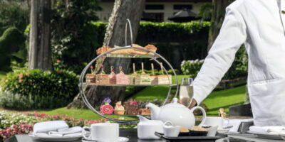 Royal Afternoon Tea at the Grand Nuwara Eliya + Bubbly! - Entering The Grand in Nuwara Eliya: the mood shift starts fast