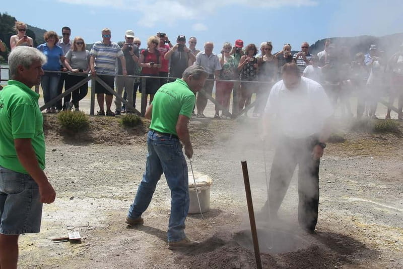 São Miguel: Furnas Volcano & Tea Plantation Tour & Lunch - Furnas Volcano and Tea: How This Tour Feels Like Two Stories