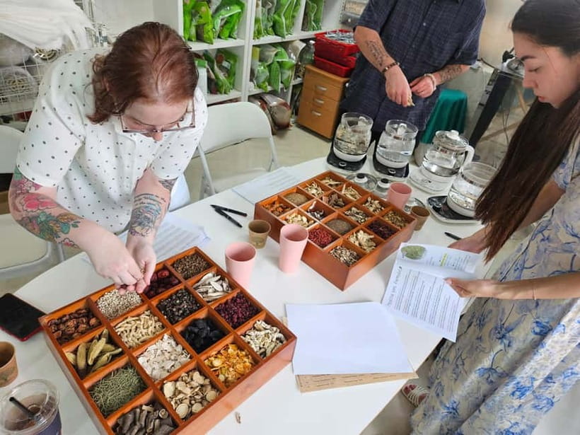 Seoul: Herbal Tea Class & Korean Medicine Tour - Key things to know before you go