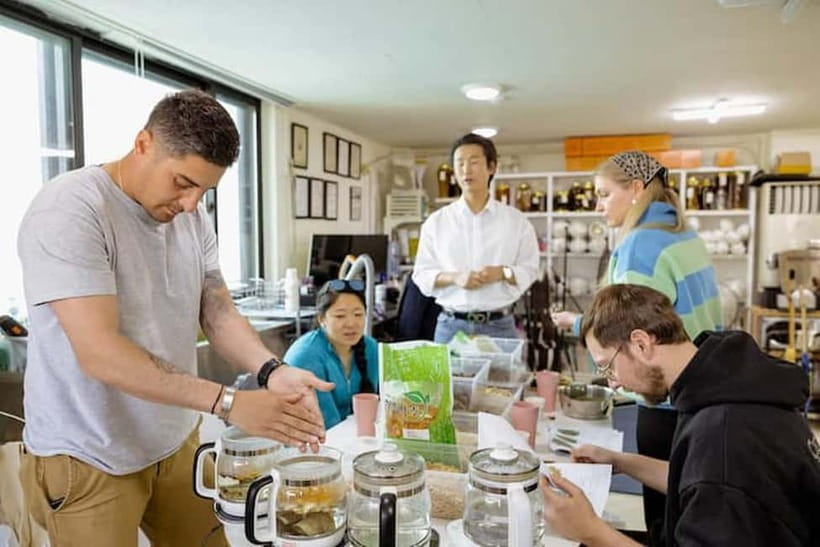 Seoul: Herbal Tea Class & Korean Medicine Tour - Why this Seoul herbal tea class feels different