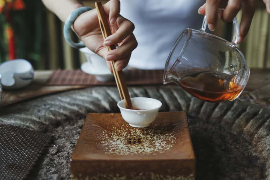 Shanghai 3-Hour Afternoon Tea Tasting and Dessert Tour - Why Huaihai Road is the right setting for mooncakes and tea