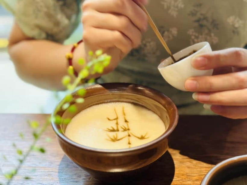 Shanghai: Chinese Tea Ceremony Experience - Song Dynasty whisking and brewing in a hands-on workshop