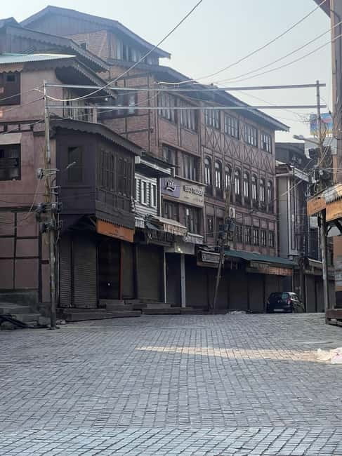 Srinagar Old City Heritage Walking Tour with Kahwa Tea - Who should book this and who should skip it
