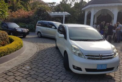 St. Lucia Airport Transfer (UVF) - Complimentary Coffee, Tea, Cold Beverages - How the Airport Pickup Works (And Why the Sign Matters)